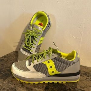 Saucony Grey Citron Jazz reflective running shoe size 10